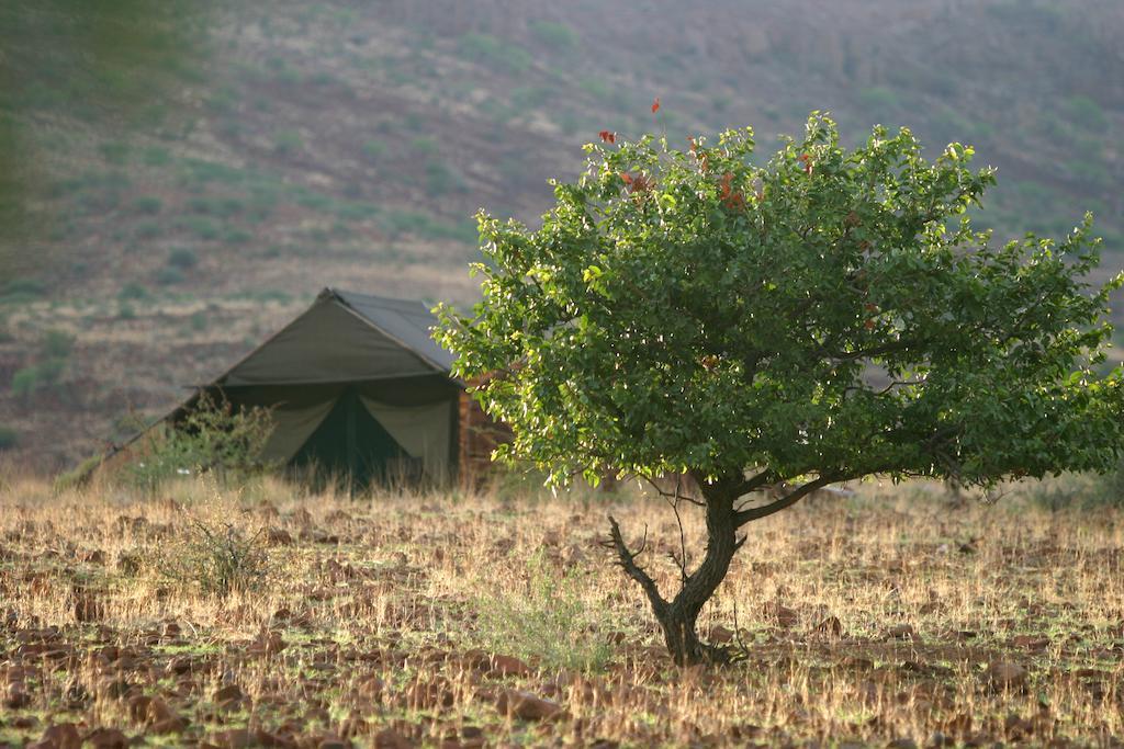 Etendeka Mountain Camp Damaraland Luaran gambar