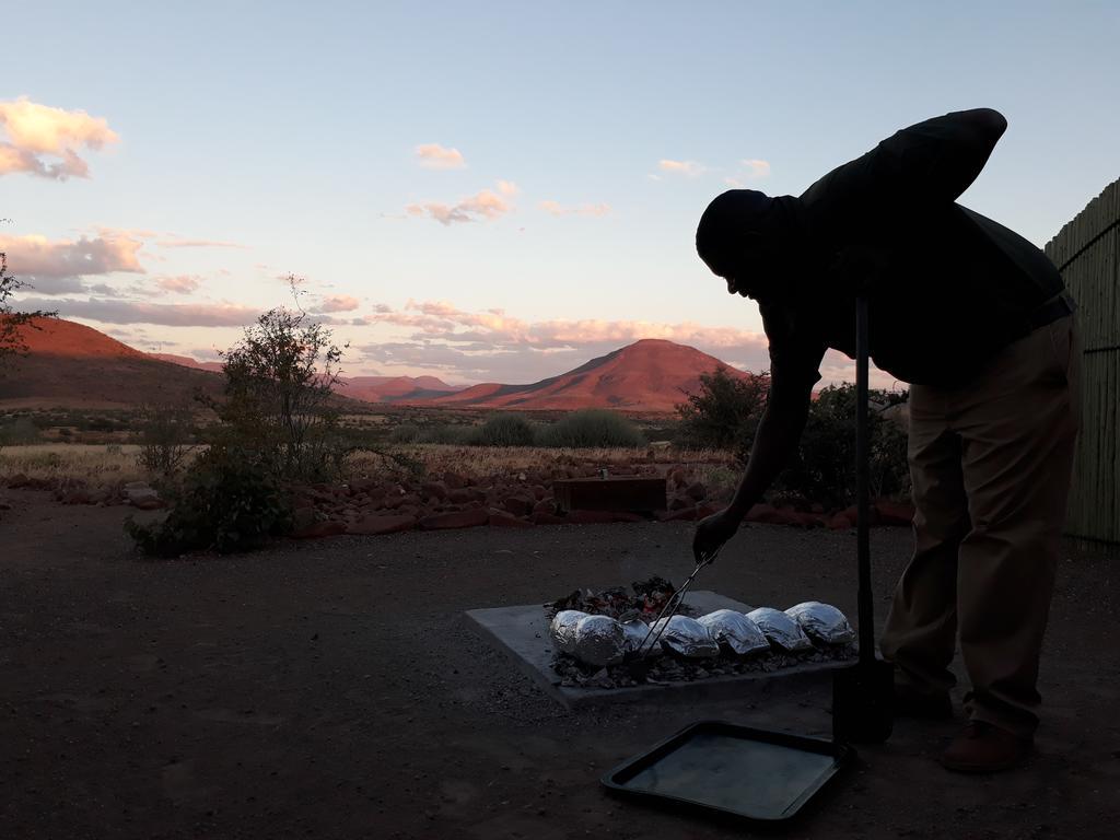 Etendeka Mountain Camp Damaraland Luaran gambar