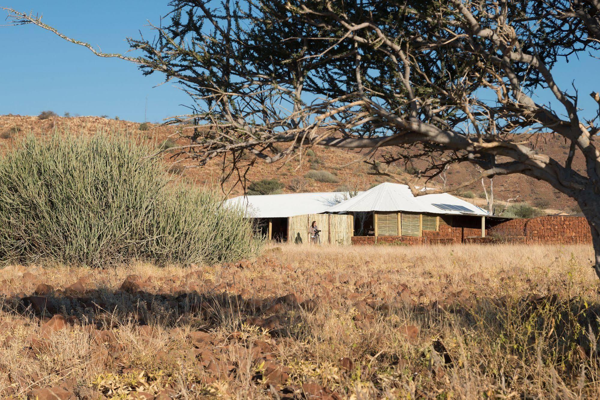 Etendeka Mountain Camp Damaraland Luaran gambar