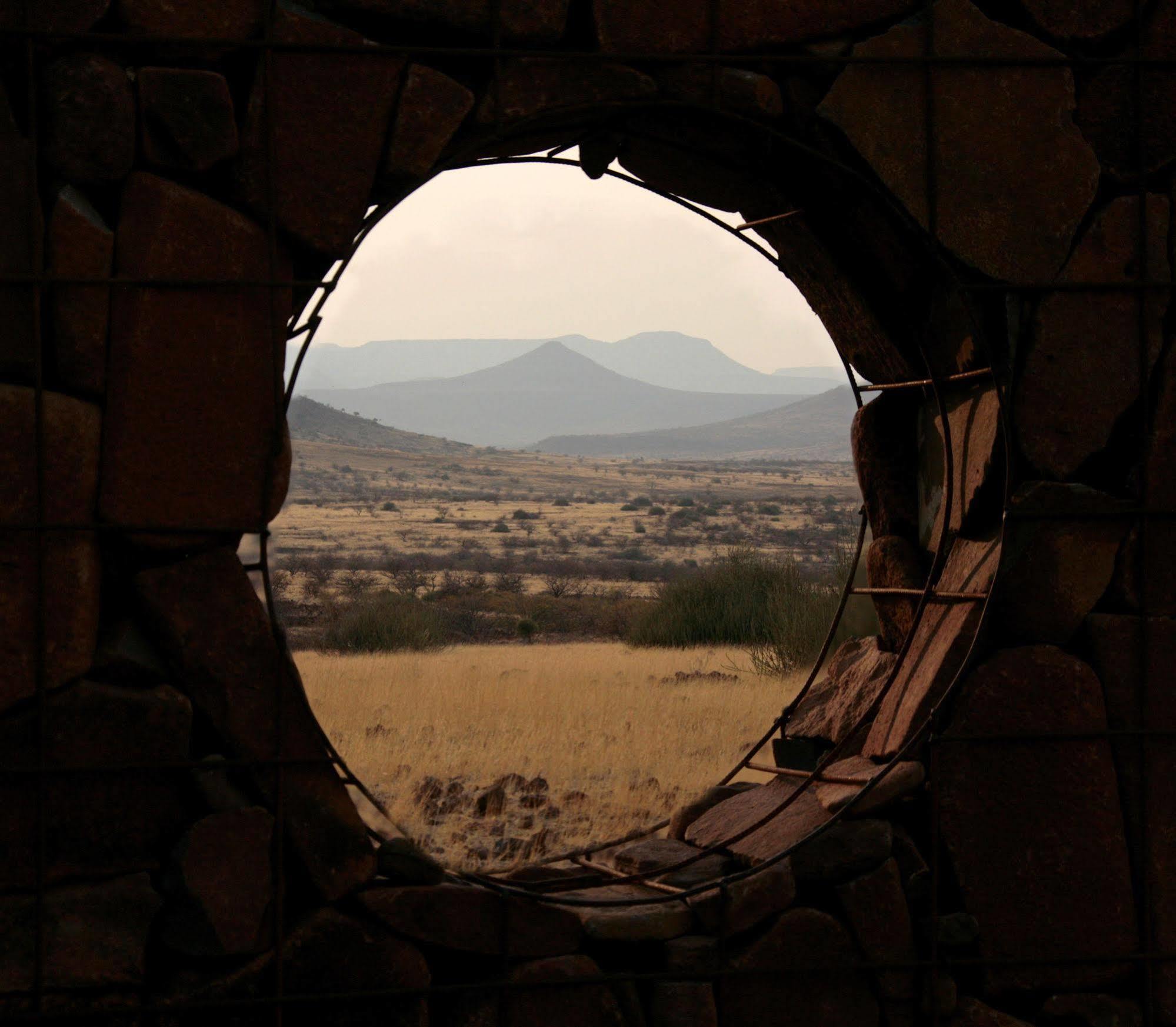 Etendeka Mountain Camp Damaraland Luaran gambar