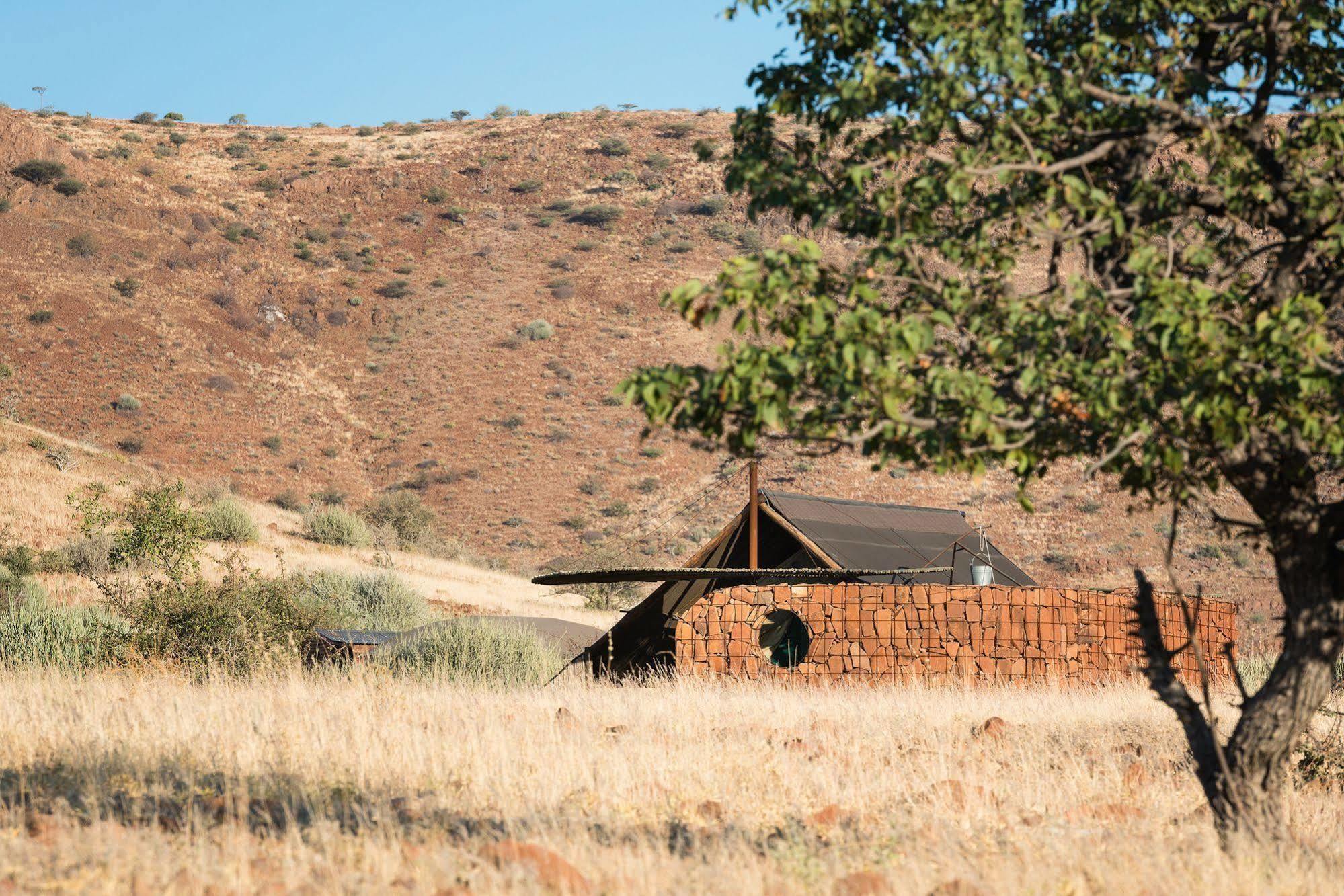Etendeka Mountain Camp Damaraland Luaran gambar